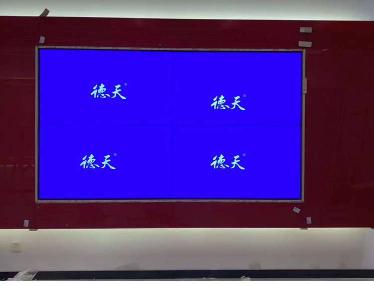 上海某展館一套2*2拼接屏